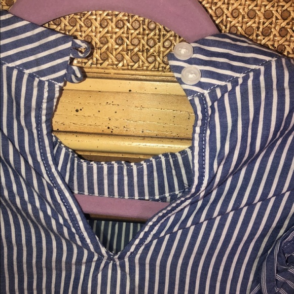 Ruffle Top - Picture 2 of 6